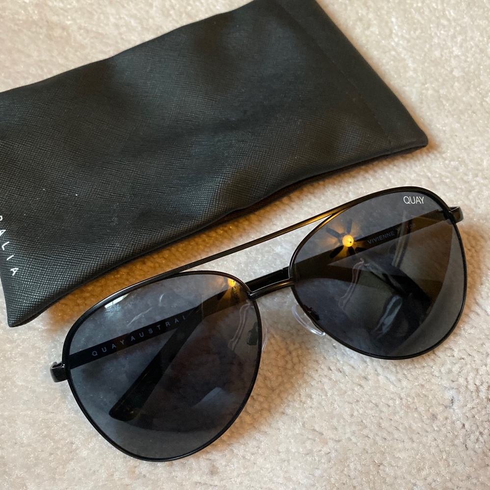 Quay Vivenne Sunglasses